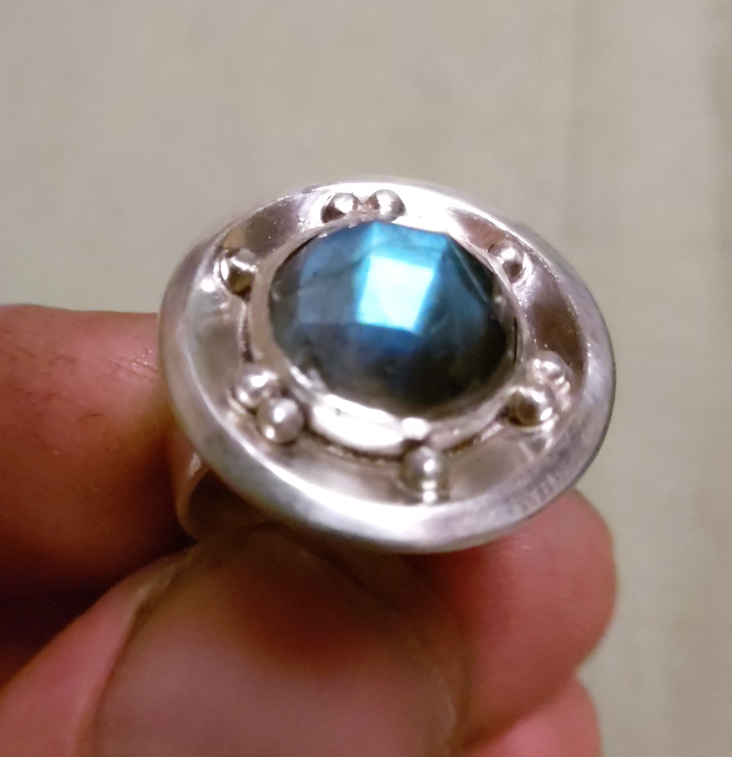 Atlantian labradorite ring